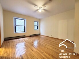 634 W Barry Ave, Unit 105 in Chicago, IL - Building Photo