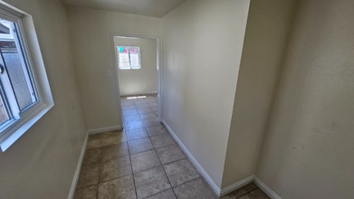 13455 Filmore St in Los Angeles, CA - Building Photo - Building Photo
