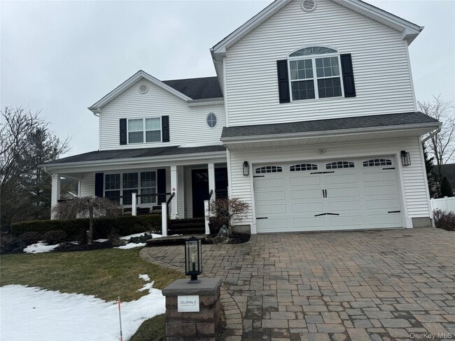 property at 221 Rivendell Ct