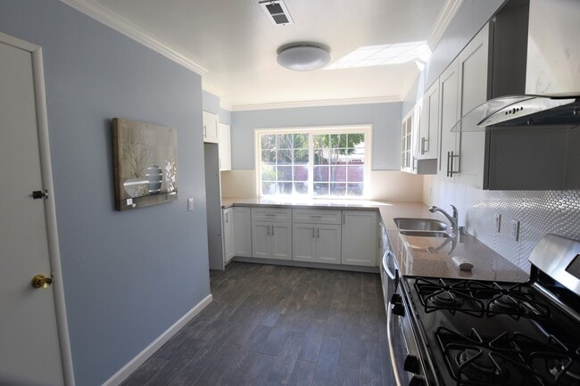property at 1019 Caldwell Ave