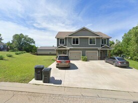 506-508 Elm St in Saint Marys, KS - Building Photo