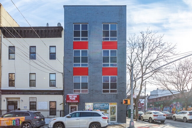 720 Liberty Ave in Brooklyn, NY - Foto de edificio - Building Photo