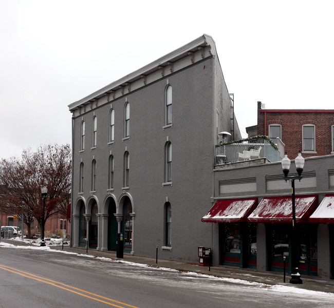 Clifford-Chatham Place Condos in Indianapolis, IN - Building Photo - Building Photo