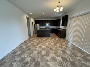 4163 Homestead Dr in Whitestown, IN - Foto de edificio - Building Photo