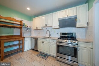 110 Llanfair Rd in Bala Cynwyd, PA - Building Photo - Building Photo