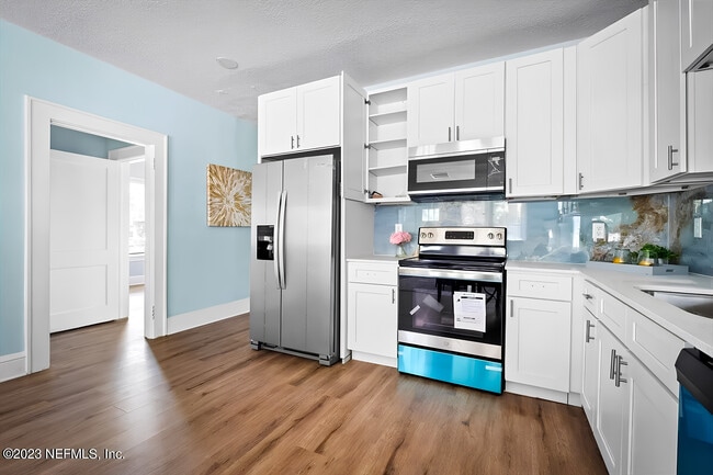 7576 Calvin St in Jacksonville, FL - Building Photo - Building Photo