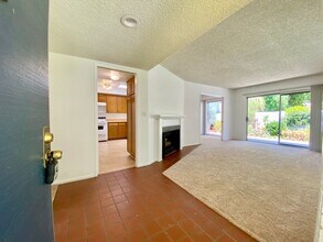 3654 Summershore Ln in Westlake Village, CA - Building Photo - Building Photo