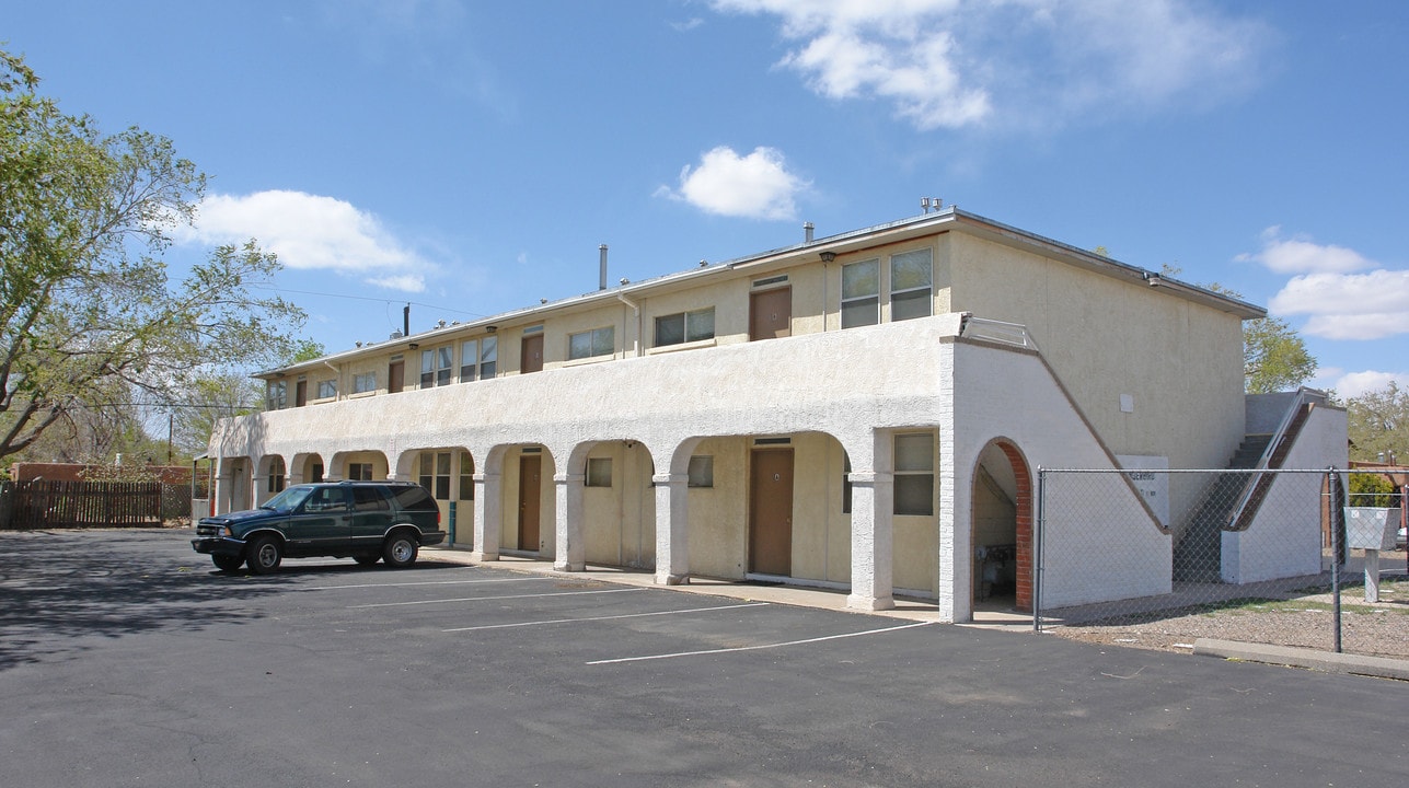 515 Wisconsin St NE in Albuquerque, NM - Foto de edificio