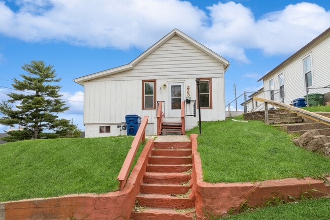 property at 223 16th Pl