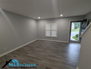 51 Crystal Oaks Ct in Durham, NC - Building Photo - Building Photo