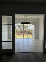 23 Harbour Isle Dr W in Fort Pierce, FL - Building Photo