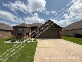 1601 Conley Ln in Crowley, TX - Building Photo