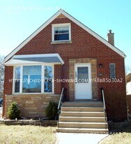 3600 N New England Ave in Chicago, IL - Building Photo