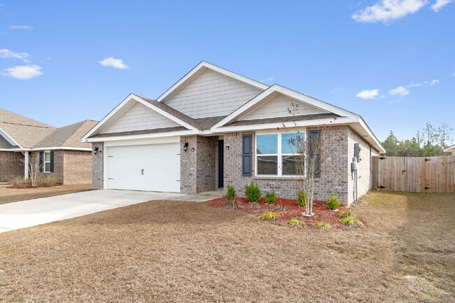 1047 Limpkin St in Crestview, FL - Foto de edificio - Building Photo
