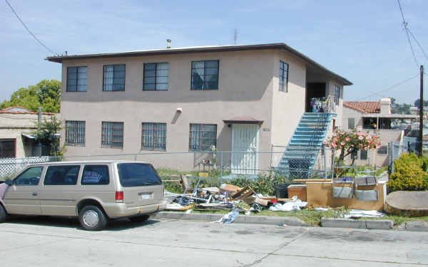 1487 Allison Ave in Los Angeles, CA - Building Photo - Building Photo