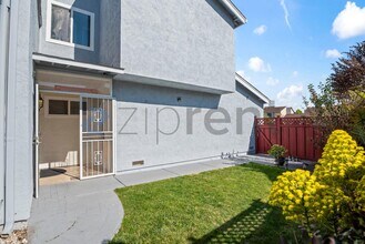 37789 Essanay Pl in Fremont, CA - Building Photo - Building Photo