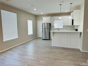 8 Playa Dr in Weslaco, TX - Building Photo - Building Photo