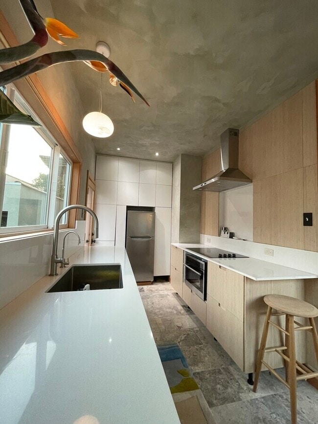 4404-4410 Clayton Ave