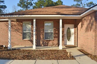 26 Village Ln in Freeport, FL - Building Photo - Building Photo