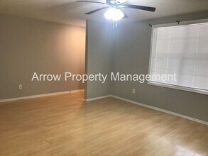 123 Five Oaks Dr in Nashville, TN - Building Photo - Building Photo