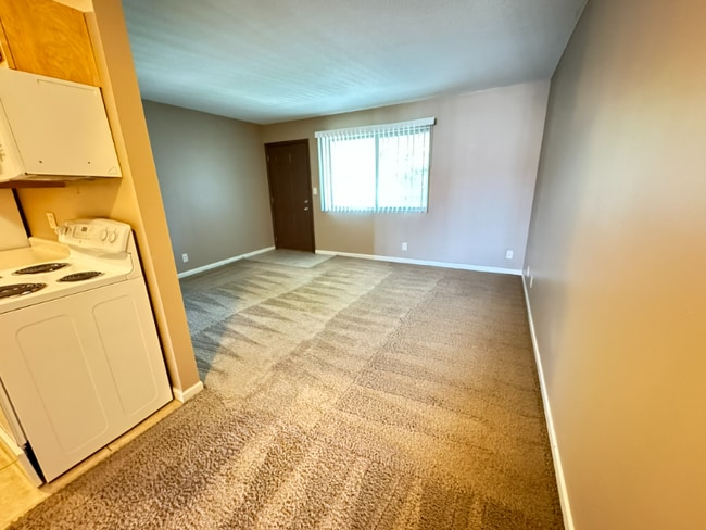 2030 J St in Lincoln, NE - Building Photo - Building Photo