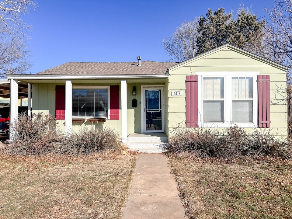 2614 32nd St in Lubbock, TX - Building Photo