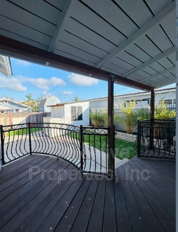 property at 3752 37th St
