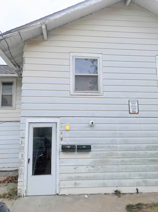 property at 112 N Plum St