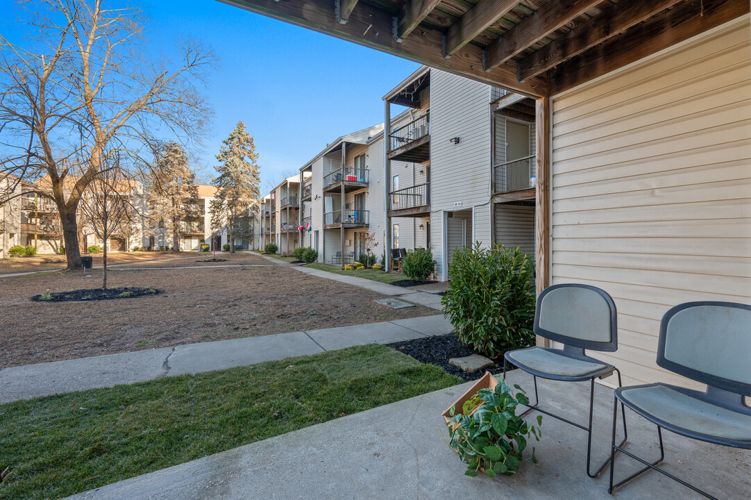 140 Silver Ln in East Hartford, CT - Building Photo