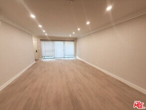 1117 S Bedford St in Los Angeles, CA - Building Photo - Building Photo