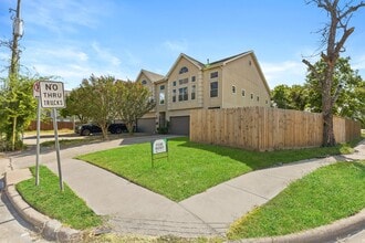 5343 Kiam St in Houston, TX - Building Photo - Building Photo