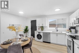 428 Prospect Ave in Kitchener, ON - Building Photo - Building Photo