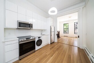 43 Madison Ave in Jersey City, NJ - Building Photo - Building Photo