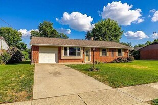11708 Van Cleve Ave in Springdale, OH - Building Photo