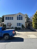 715 Hampton St in Scranton, SC - Building Photo