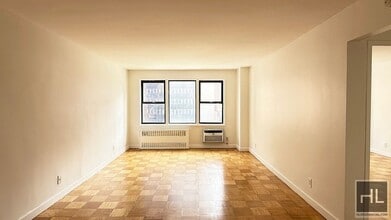 EAST 36 STREET in New York, NY - Building Photo - Building Photo