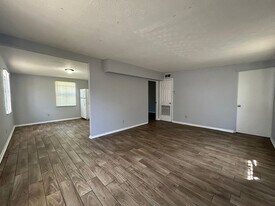 3236 Phyllis St in Jacksonville, FL - Building Photo