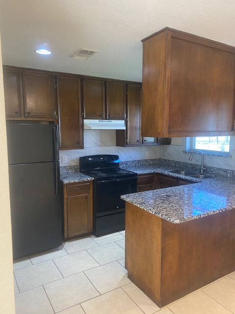 1503 Patricia St in Gainesville, TX - Building Photo - Building Photo