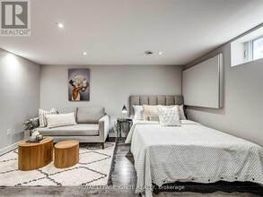 106 Gilroy Dr in Toronto, ON - Building Photo - Building Photo