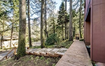 5152 Mahalo Dr in Eugene, OR - Building Photo - Building Photo