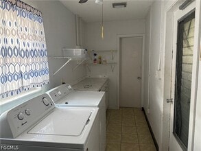 212 Davis Rd in Lehigh Acres, FL - Building Photo - Building Photo