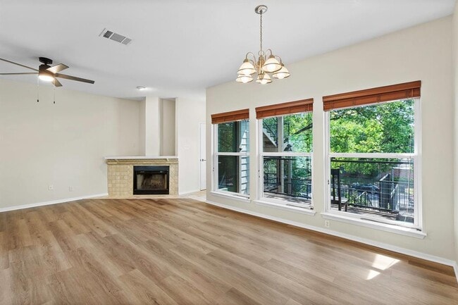 6600 Valleyside Rd in Austin, TX - Building Photo - Building Photo