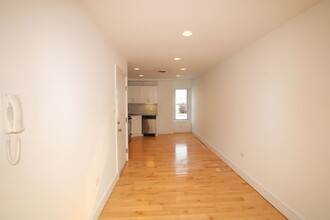 5226-30 Ridge Ave in Philadelphia, PA - Building Photo - Building Photo
