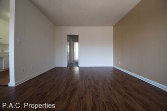11840 Kittridge St in Los Angeles, CA - Building Photo - Building Photo