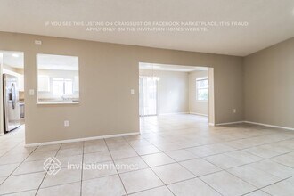 10325 56th St in Pinellas Park, FL - Foto de edificio - Building Photo