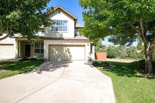 2410 Great Oaks Dr in Round Rock, TX - Building Photo