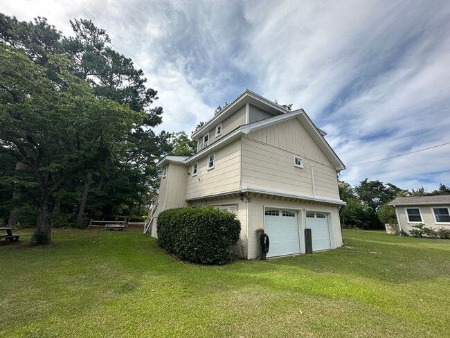 190 Rogers Rd in Manteo, NC - Building Photo - Building Photo