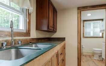 46 Old Cheshire Turnpike in Walpole, NH - Building Photo - Building Photo