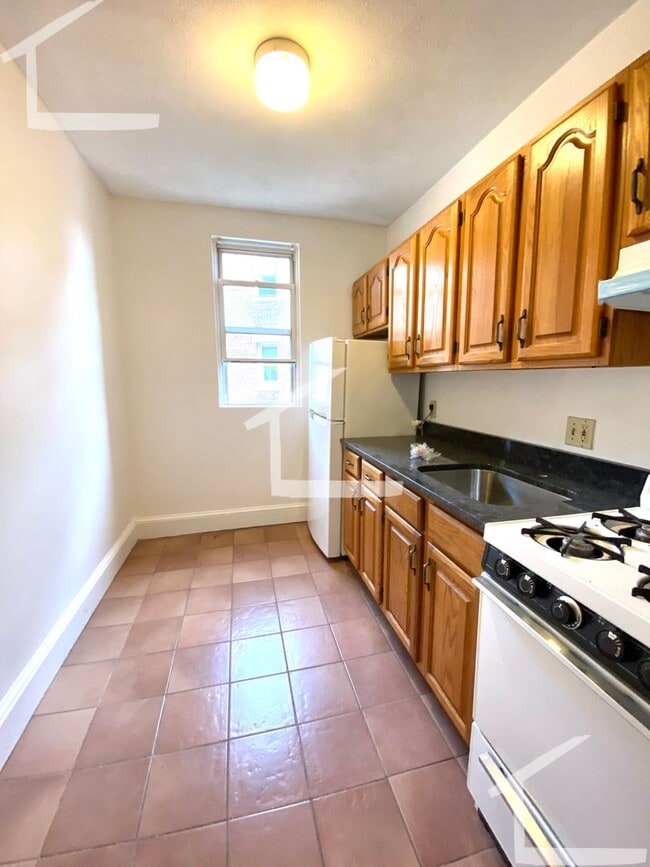 property at 11 Scottfield Rd