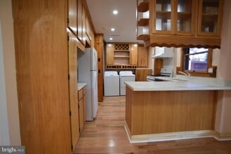 4011 Lees Corner Rd in Chantilly, VA - Building Photo - Building Photo